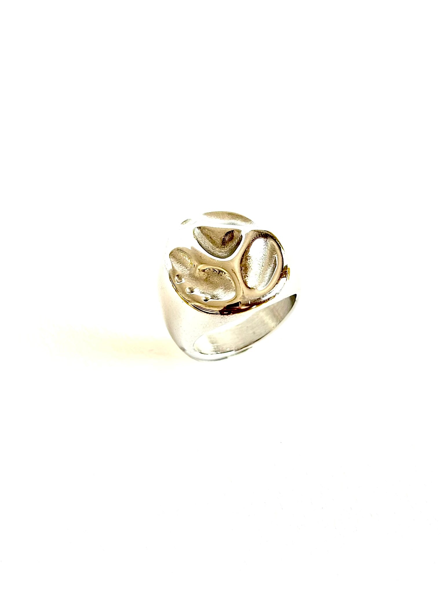 "Carla" ring